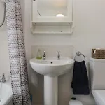 شقة Flat 4 Tower House *