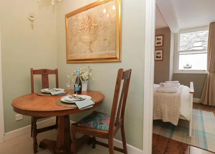 Flat 4 Tower House Apartman