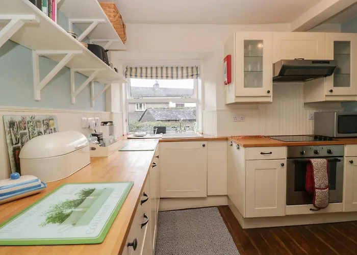 Flat 4 Tower House *